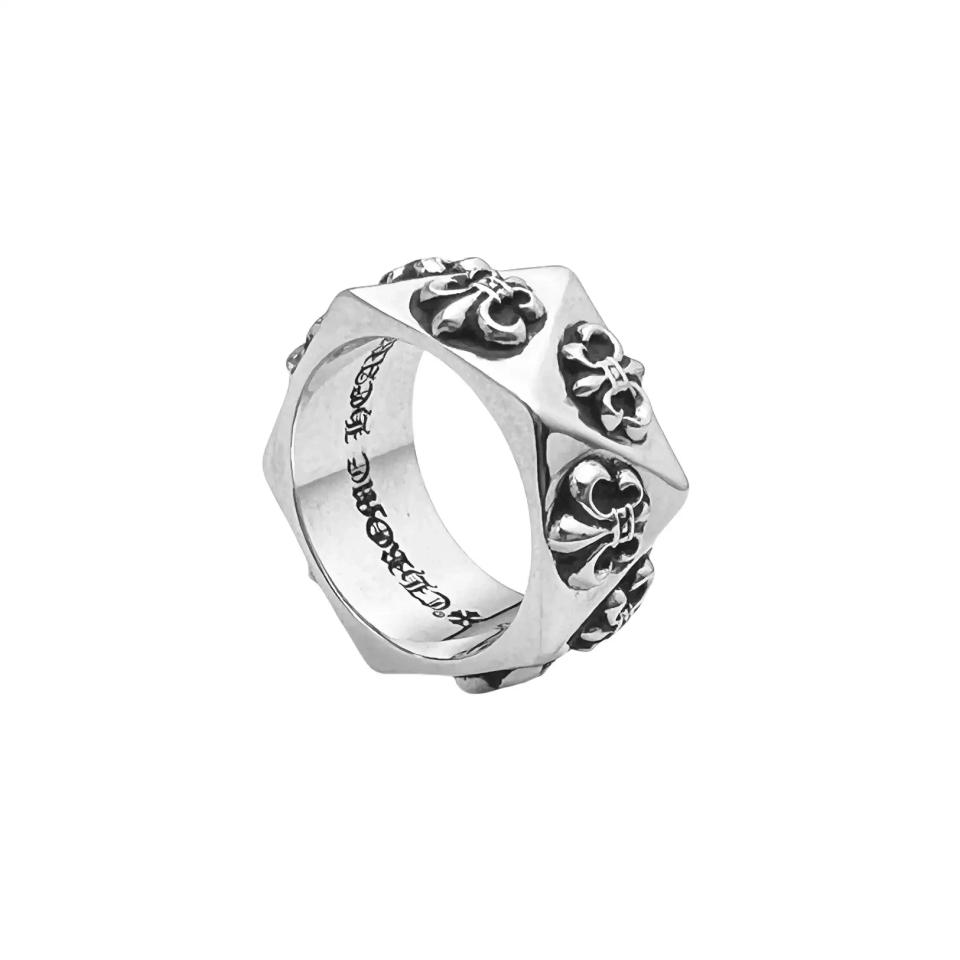 Fleur Pentagon Ring